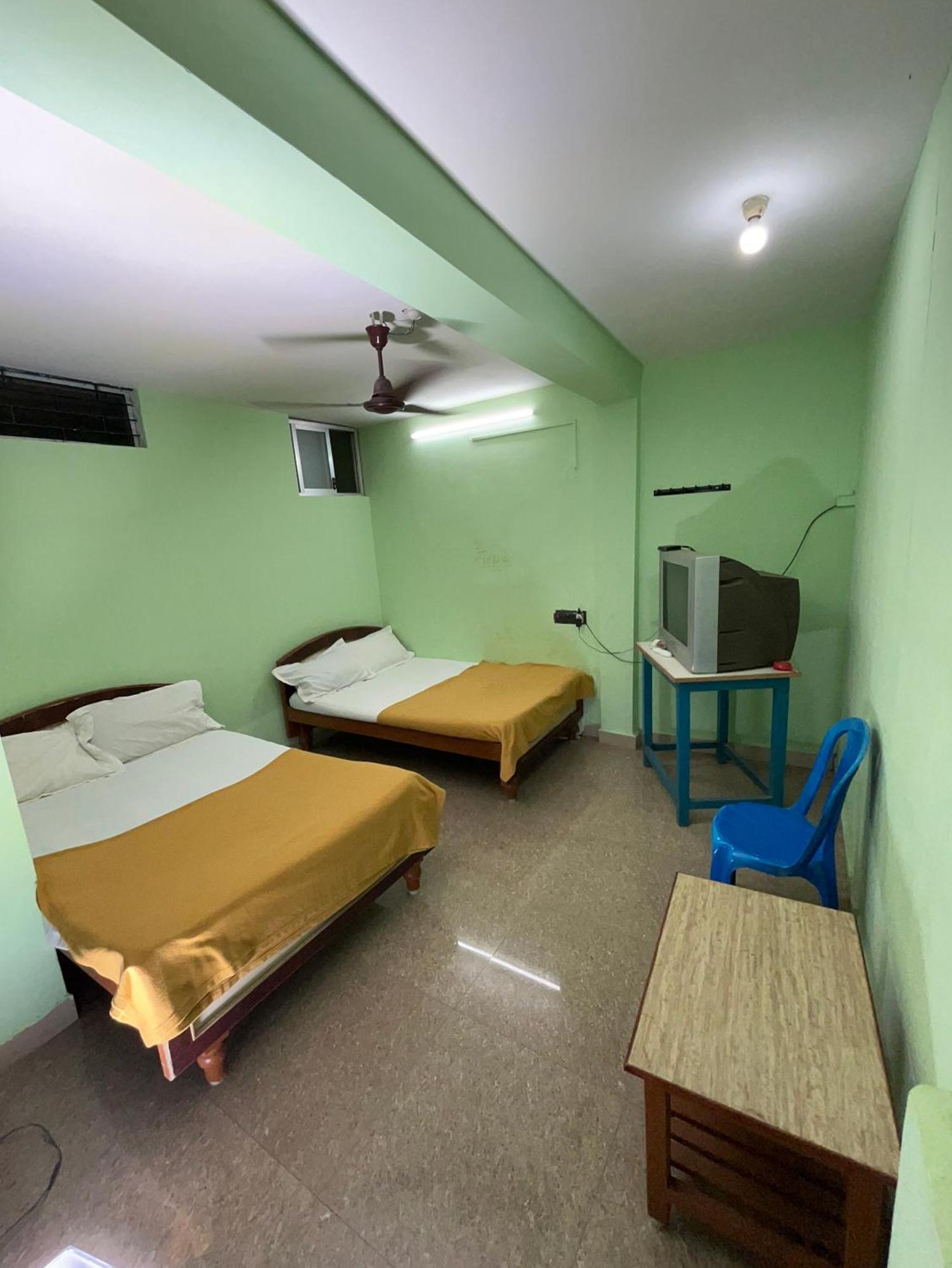 Hotel Chola Lodge Arantāngi エクステリア 写真