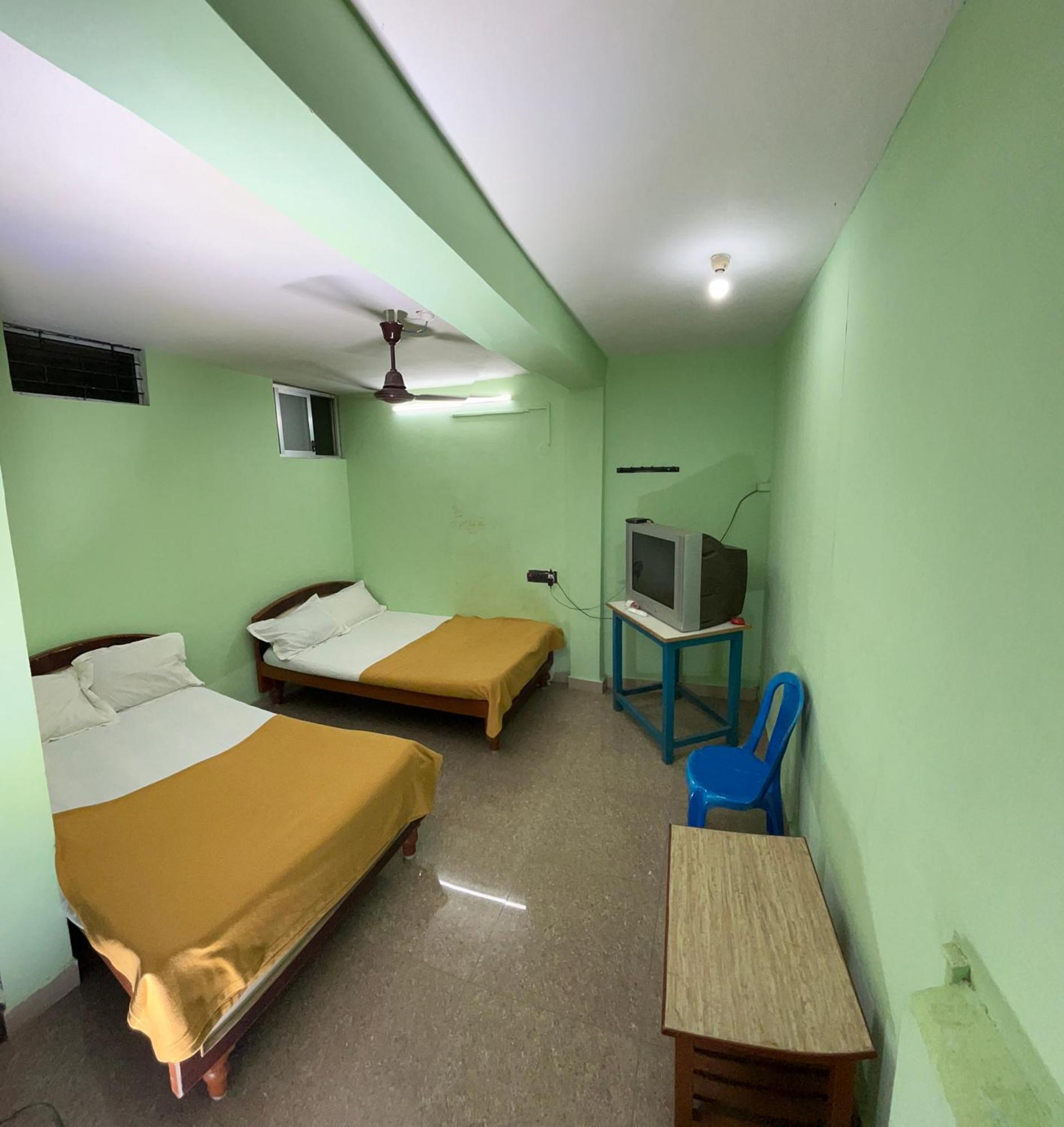 Hotel Chola Lodge Arantāngi エクステリア 写真