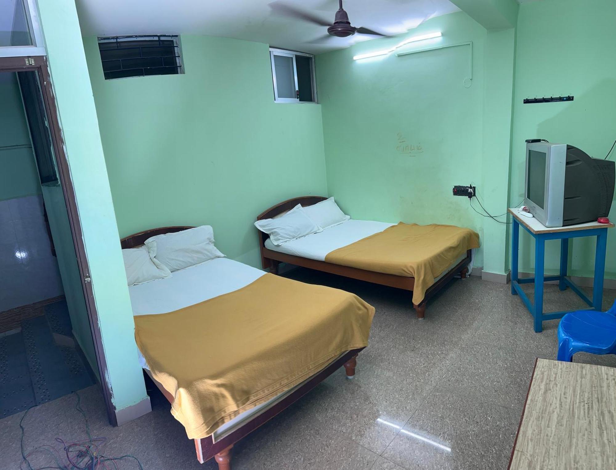 Hotel Chola Lodge Arantāngi エクステリア 写真
